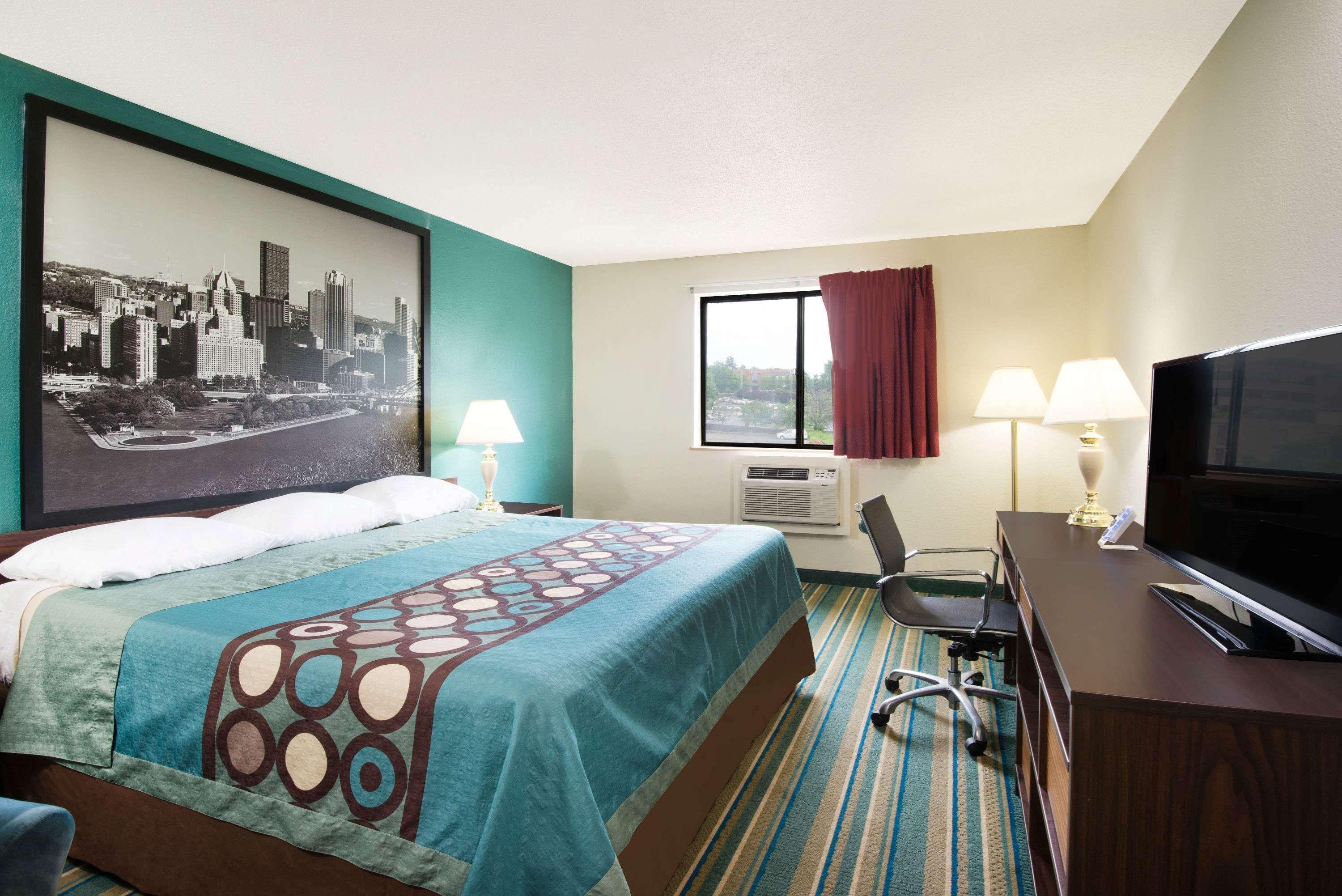 Super 8 By Wyndham Pittsburgh Pa Airport-University Area Moon Township Exterior photo