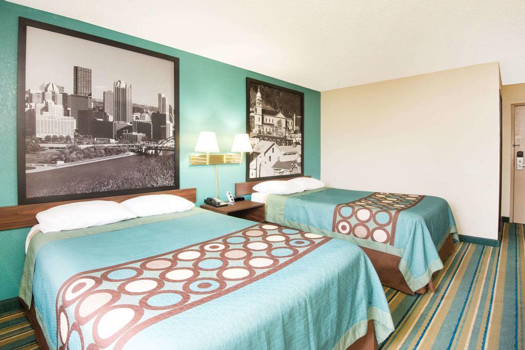 Super 8 By Wyndham Pittsburgh Pa Airport-University Area Moon Township Exterior photo
